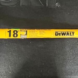 DEWALT 18 in. Wrecking Bar