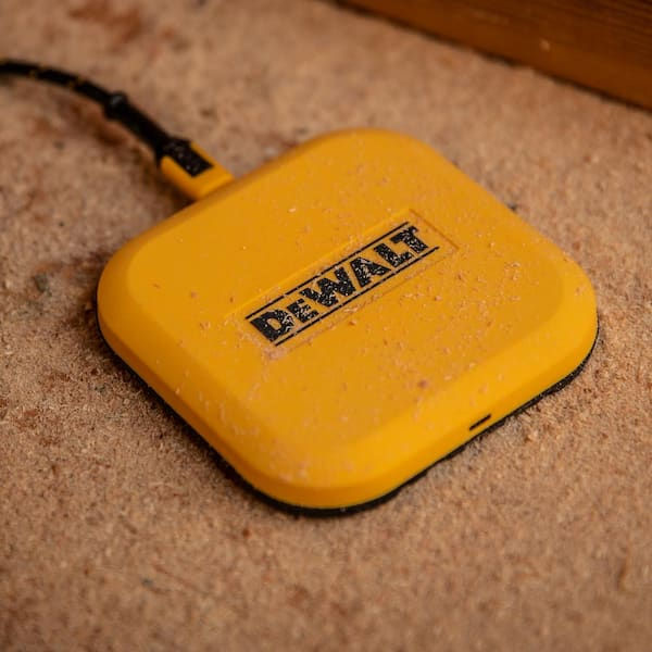 DEWALT Fast Wireless Charging Pad - Quick Charge for Any Qi Device