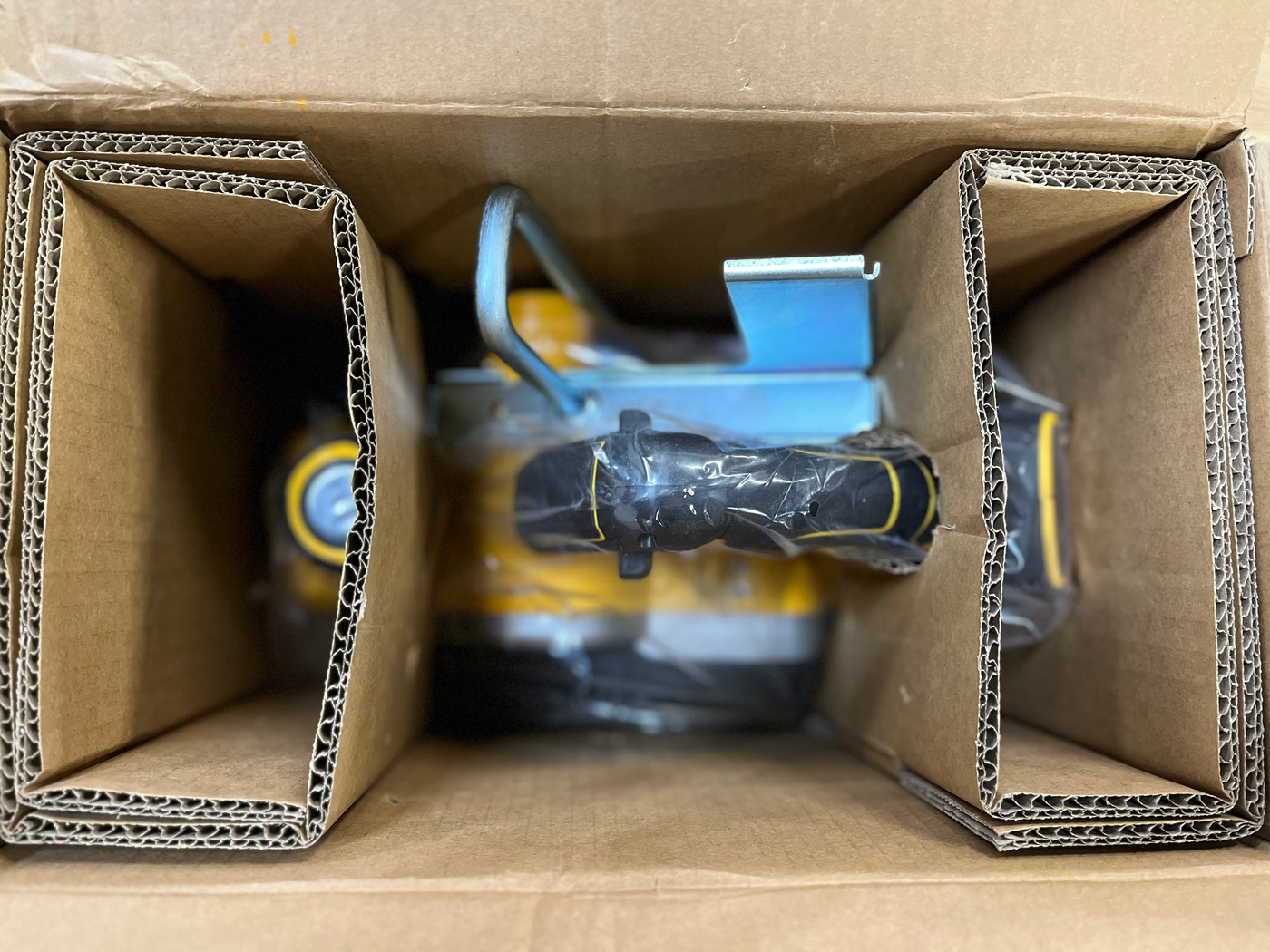 DEWALT 20V MAX XR Cordless Brushless 3-1/4 in. Planer (Tool Only)