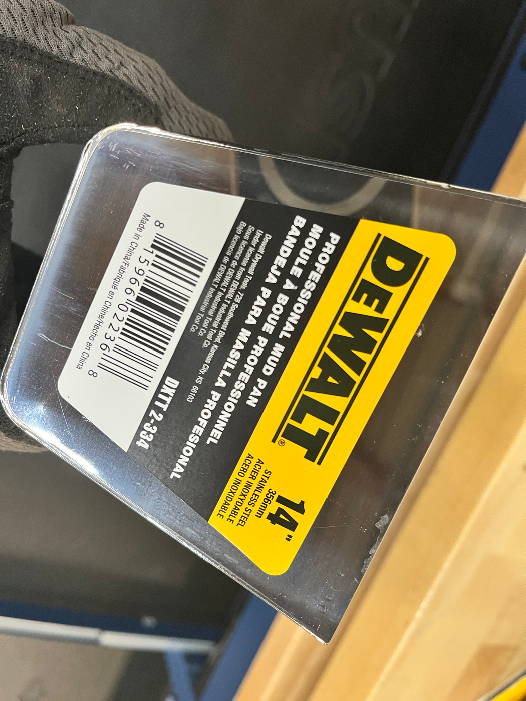 DEWALT 14 in. Stainless Steel Mud Pan with Curved Bottom