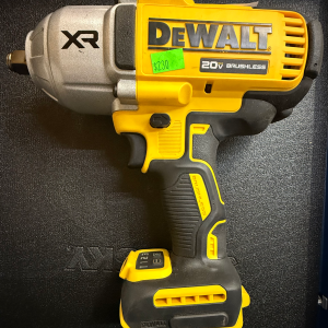 20V MAX Cordless 1/2 in. Impact Wrench (Tool Only)