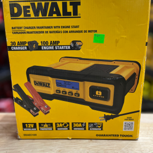 DEWALT 30A Battery Charger Maintainer