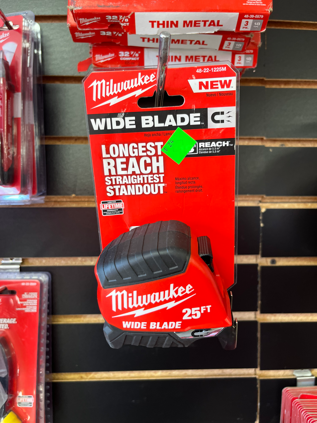 Milwaukee 25ft Magnetic Tape Measure