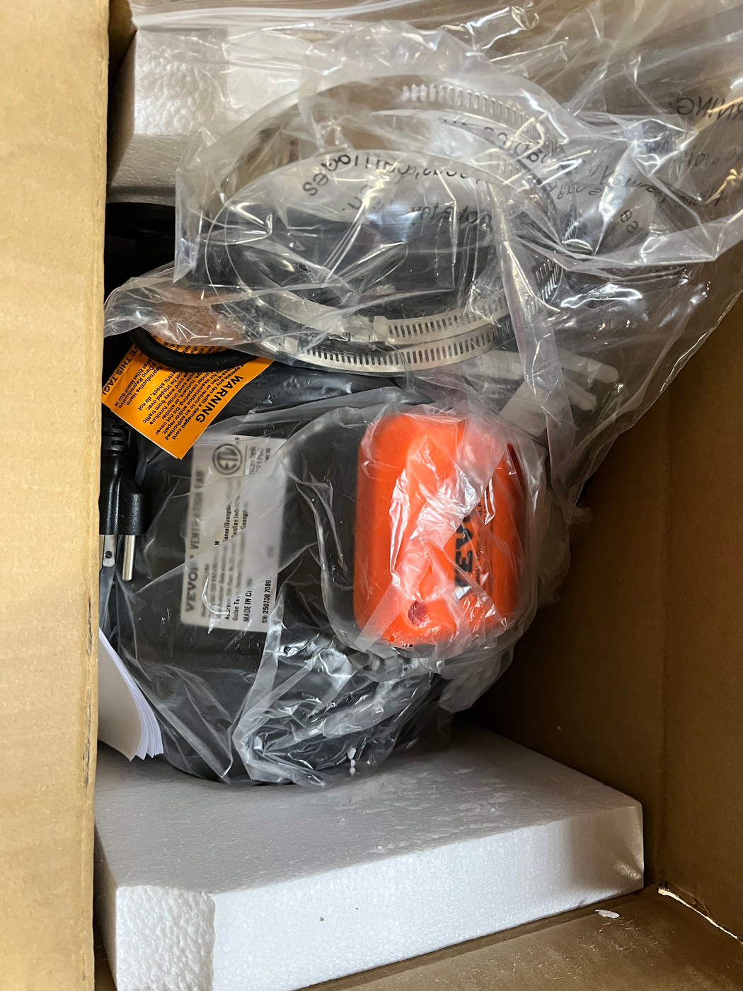 VEVOR Inline Duct Fan 4 in. 205 CFM with Temperature Humidity Controller Quiet